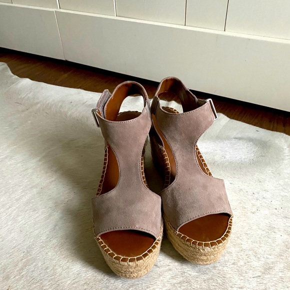 franco sarto treasure espadrille wedge sandal